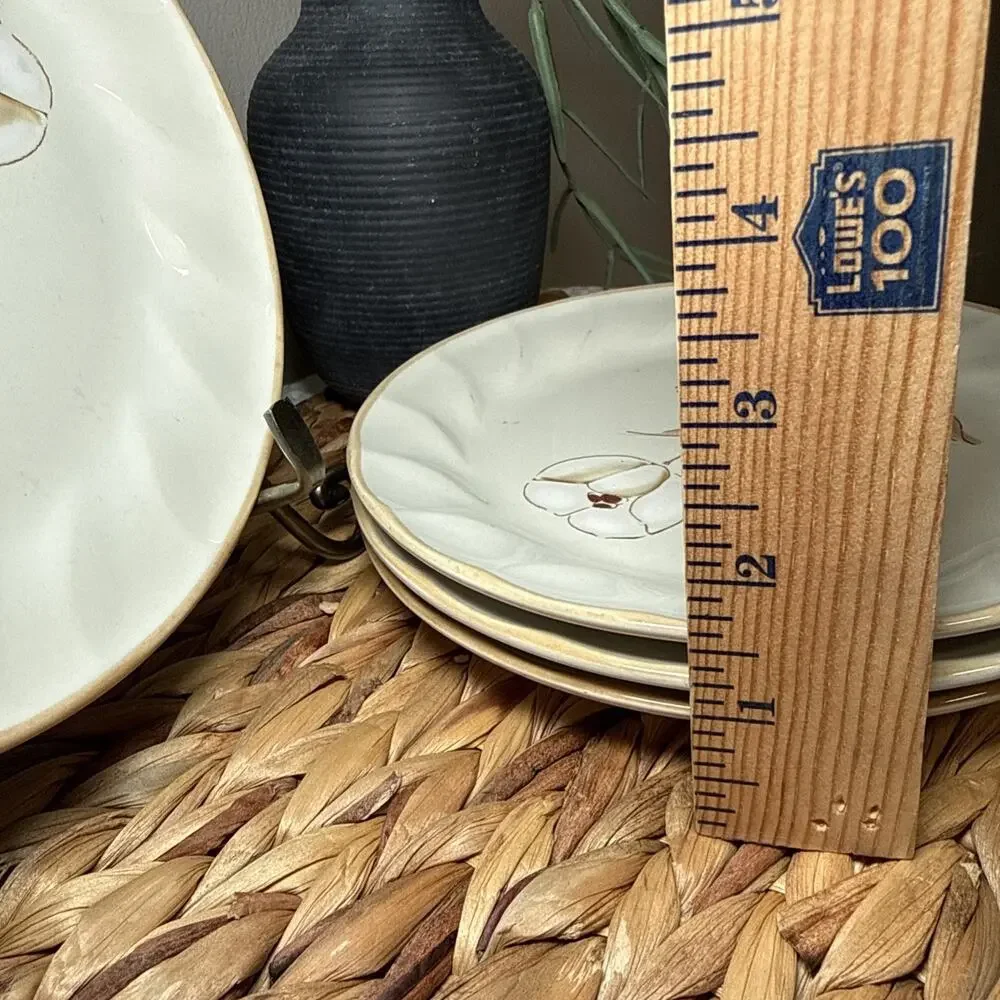Sculptura Hearthside Felicity Salad Plates Set 4 Neutral Floral Japan 7.5” Retro